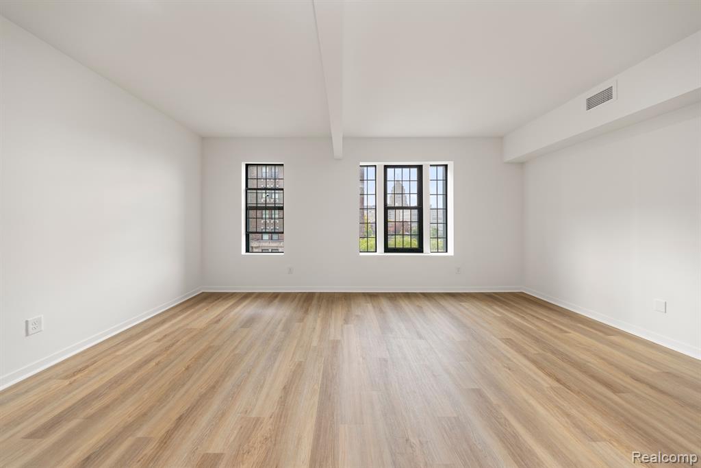 100 Seward Street, Detroit, MI 48202 — Photo 14