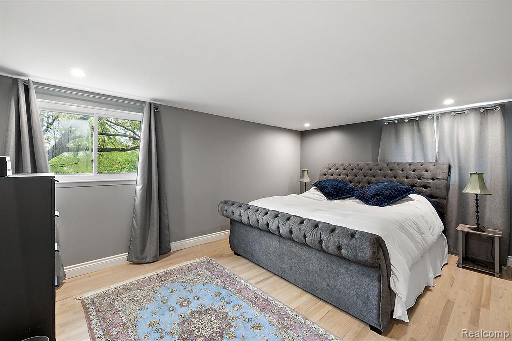 1000 CANTERBURY Street, Northville, MI 48167 — Photo 27