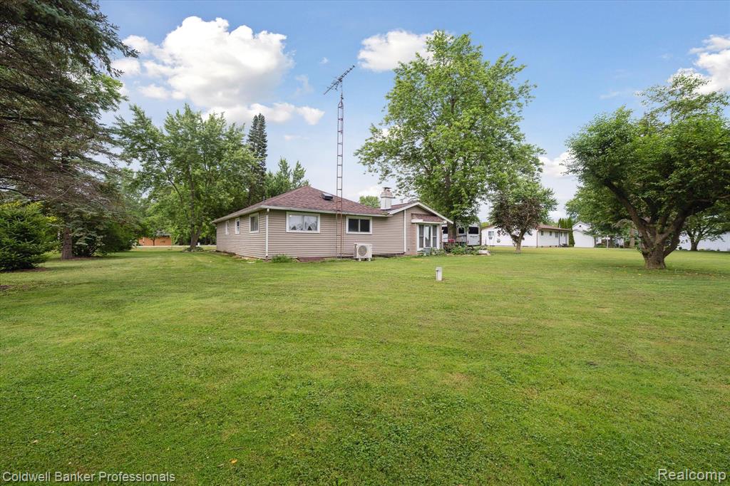 6479 W Court Street, Flint, MI 48532 — Photo 26