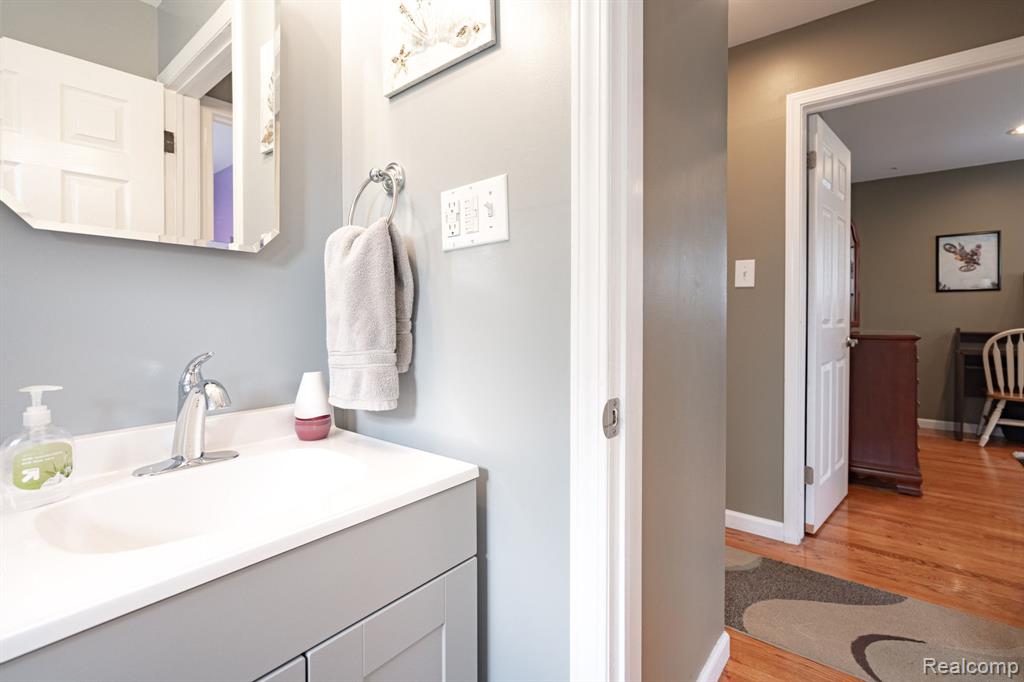 6905 Lathers Street, Garden City, MI — Photo 9