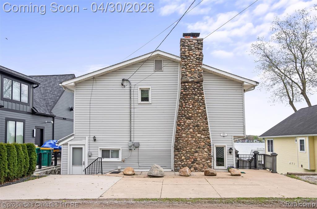 11417 N Shore Drive, Whitmore Lake, MI 48189 — Photo 14