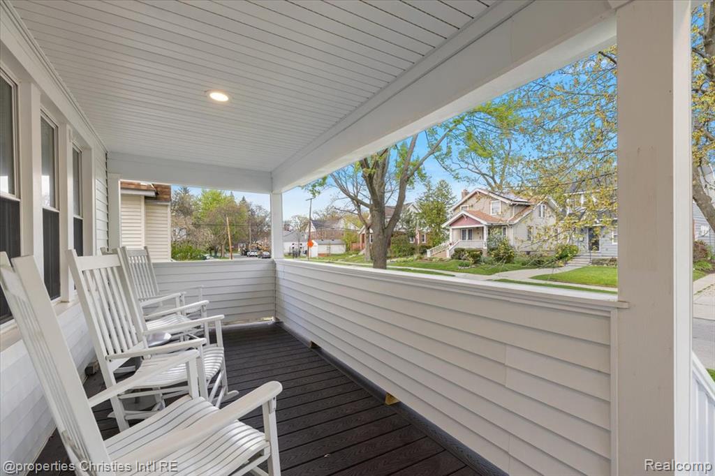 917 Maplegrove Avenue, Royal Oak, MI 48067 — Photo 6