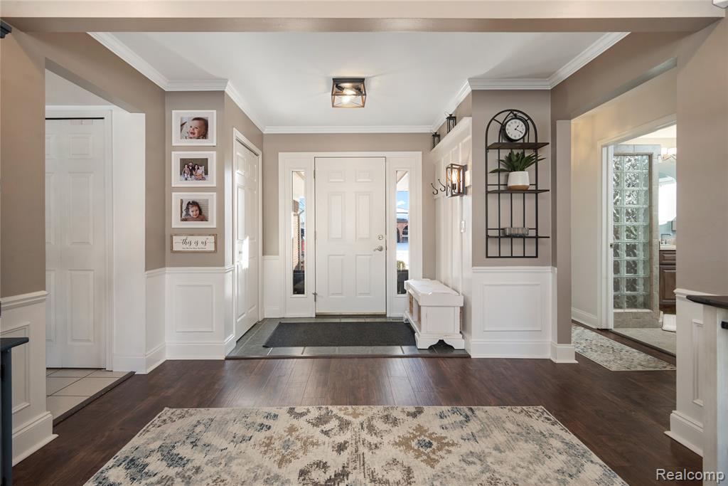 43818 Palisades Drive, Canton, MI 48187 — Photo 4