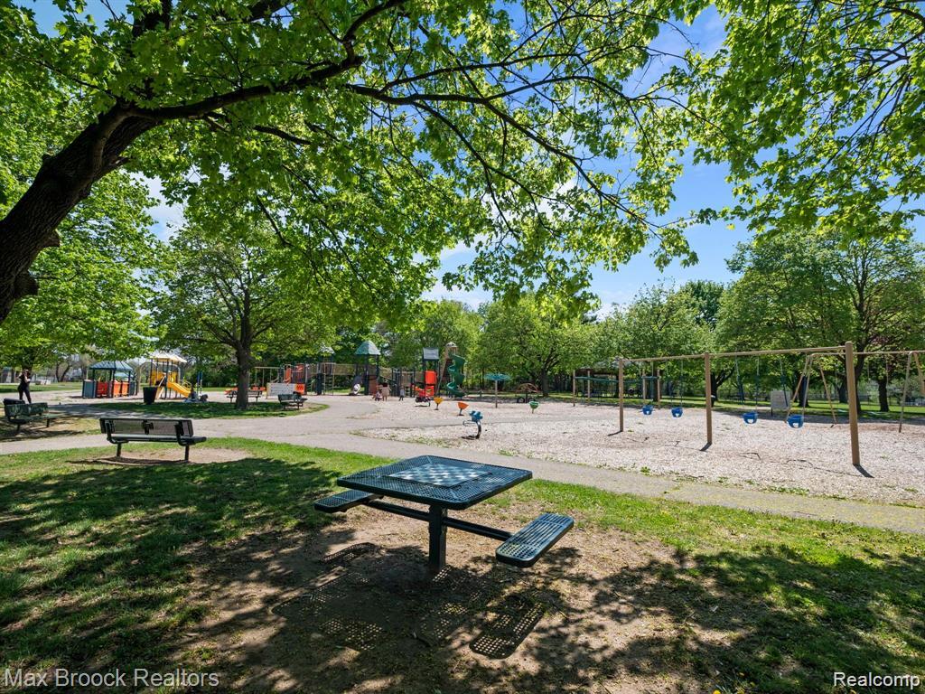 30153 TURTLE CREEK CIRCLE, New Hudson, MI 48165 — Photo 49