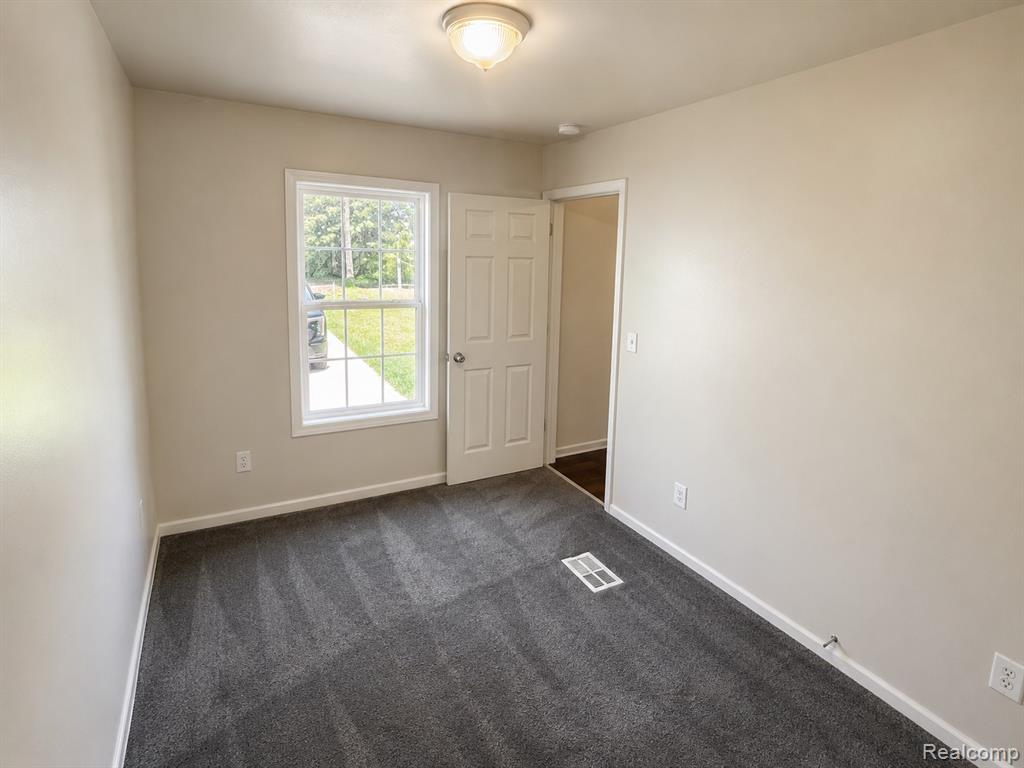 7509 Mettetal Street, Detroit, MI 48228 — Photo 10