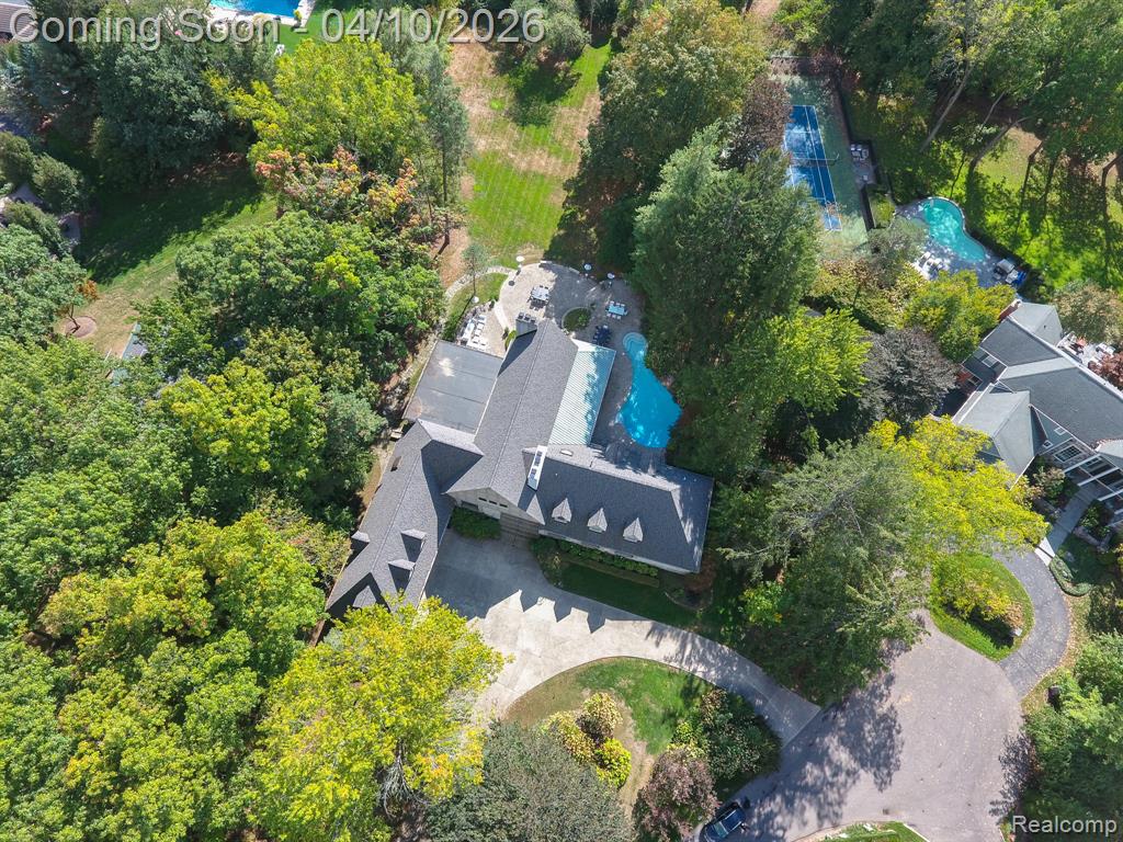 320 CRANBROOK Court - Photo 3
