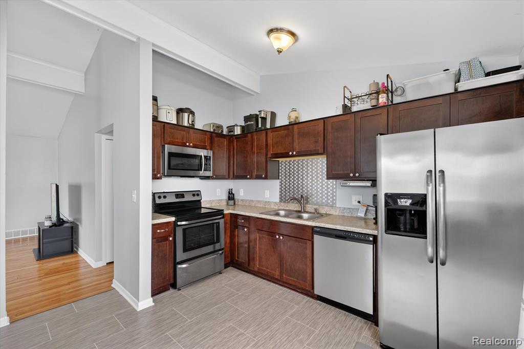 16672 Drake Street, Southgate, MI 48195 — Photo 12