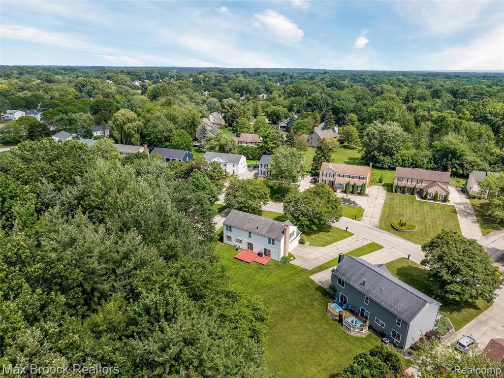 5495 Kingsfield Drive, West Bloomfield, MI — Photo 40