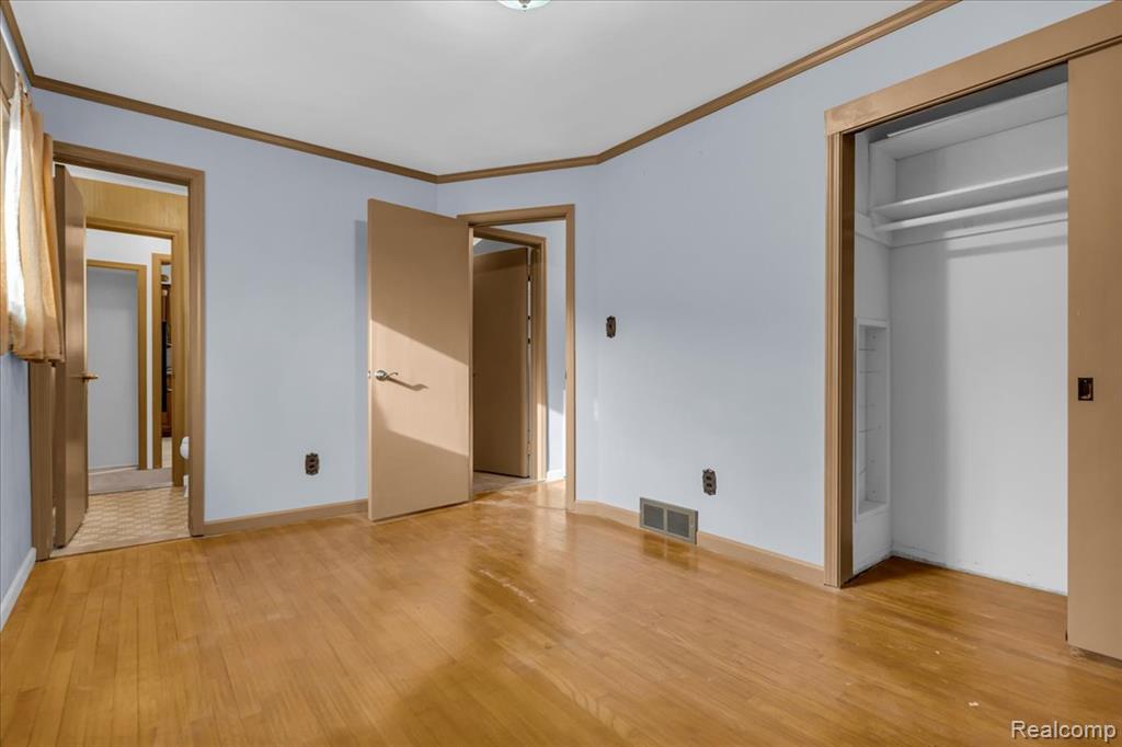 25615 Tireman Street, Dearborn Heights, MI 48127 — Photo 16