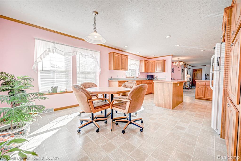 11108 Wood Run Circle, South Lyon, MI 48178 — Photo 18