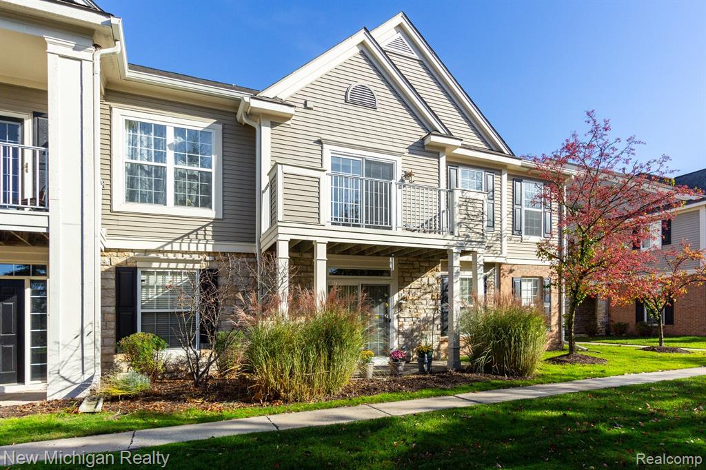1908 CEDAR VALLEY Drive, Canton, MI 48188 — Photo 2
