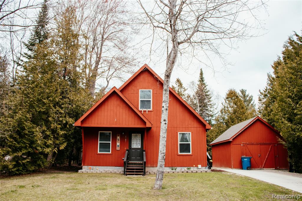 4981 Sherwood Drive, Oscoda, MI 48750 — Photo 2