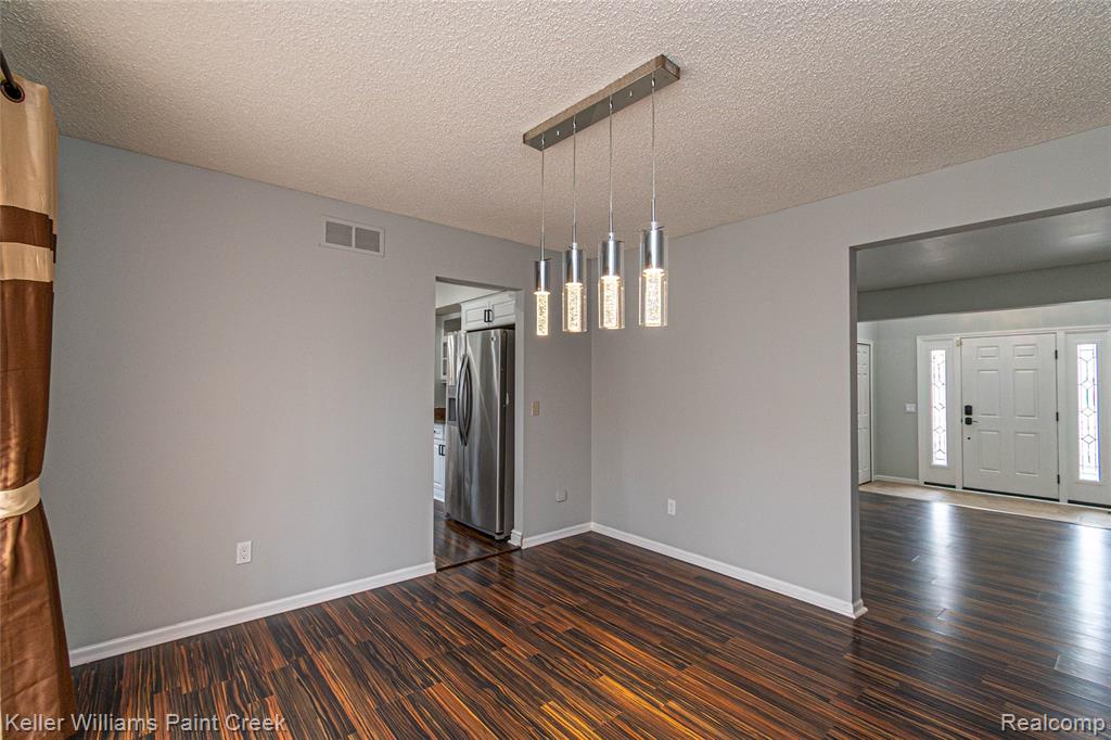 5700 Point Of The Woods Drive, West Bloomfield, MI 48324 — Photo 25