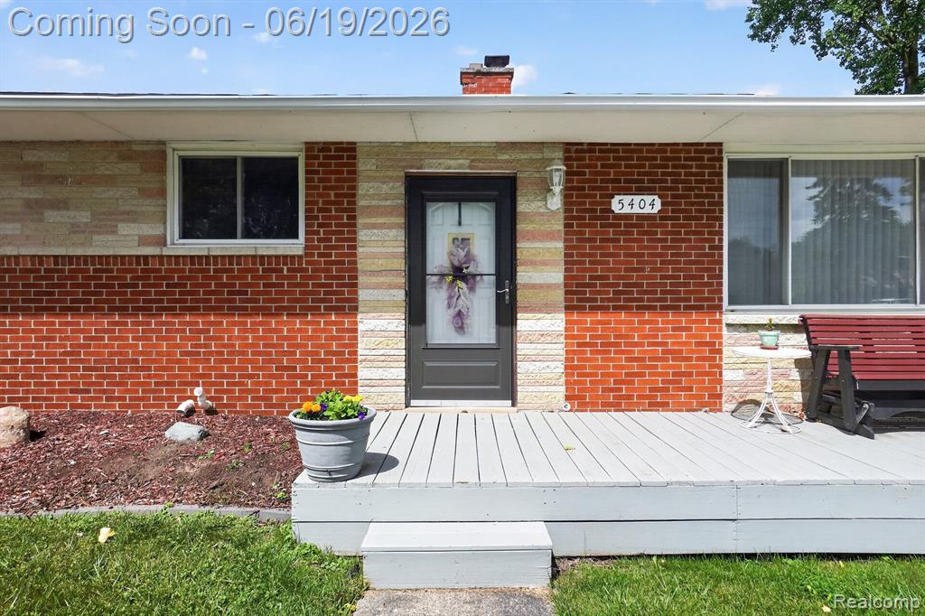 5404 Durwood Drive, Swartz Creek, MI 48473 — Photo 4