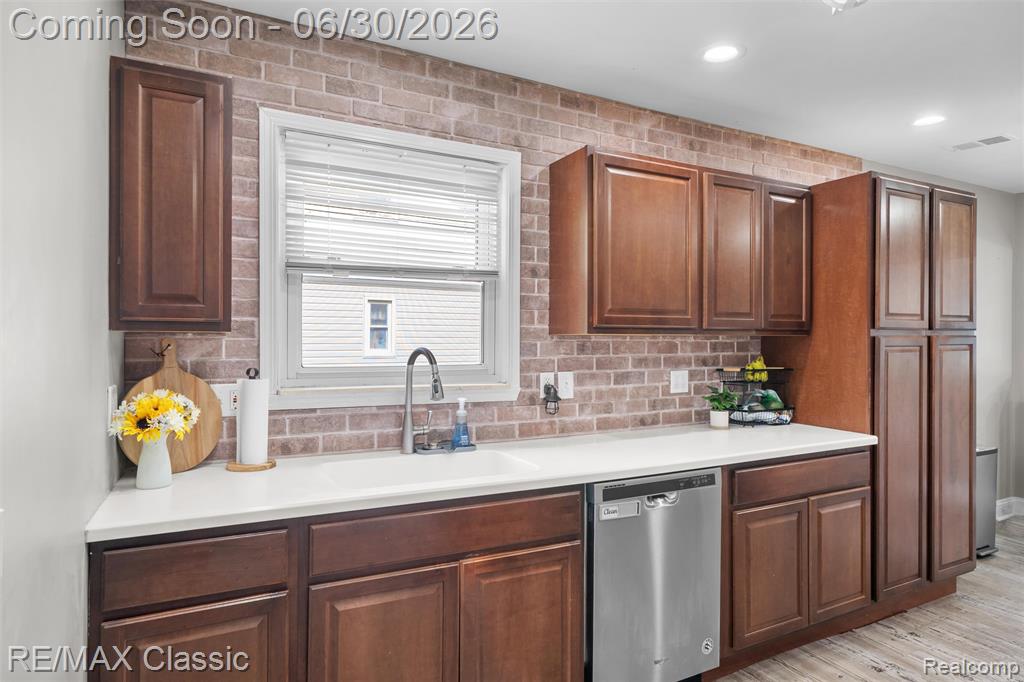401 Center Street, Carleton, MI 48117 — Photo 14