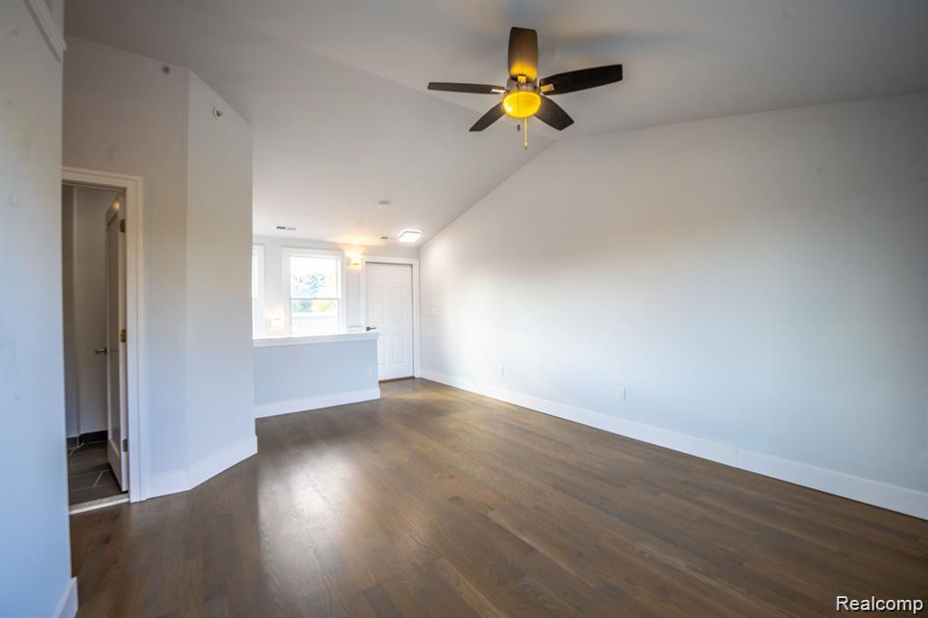 622 W 11 Mile Road, Royal Oak, MI 48067 — Photo 11