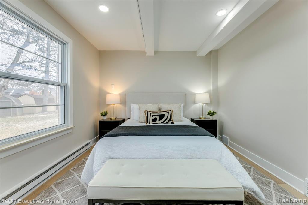 18910 Devonshire Street, Beverly Hills, MI 48025 — Photo 17