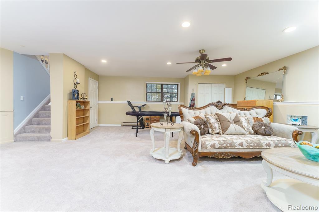 5670 Fowlerville Road, Fowlerville, MI 48836 — Photo 17