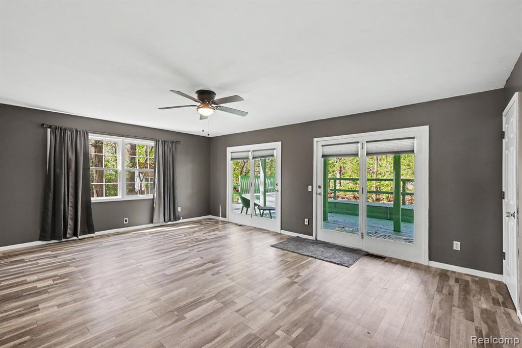 4725 Hickory Drive, Highland, MI 48356 — Photo 7