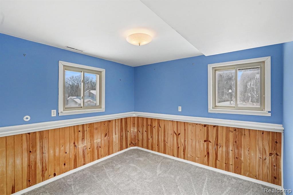 11299 Manchester Drive, Fenton, MI 48430 — Photo 10
