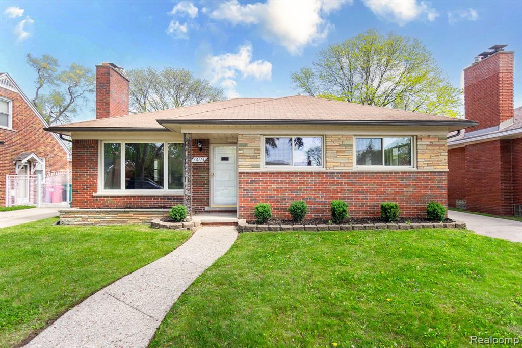 16115 Veronica Avenue, Eastpointe, MI 48021 — front exterior