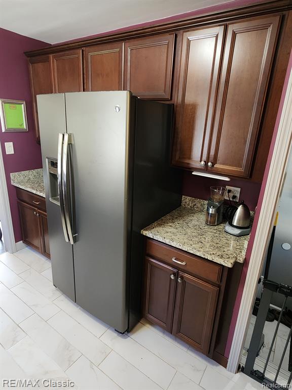 621 SYMES Avenue, Royal Oak, MI 48067 — Photo 6