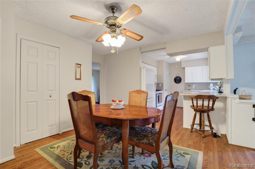 5090 Torrey Road, Flint, MI 48507 — Photo 14