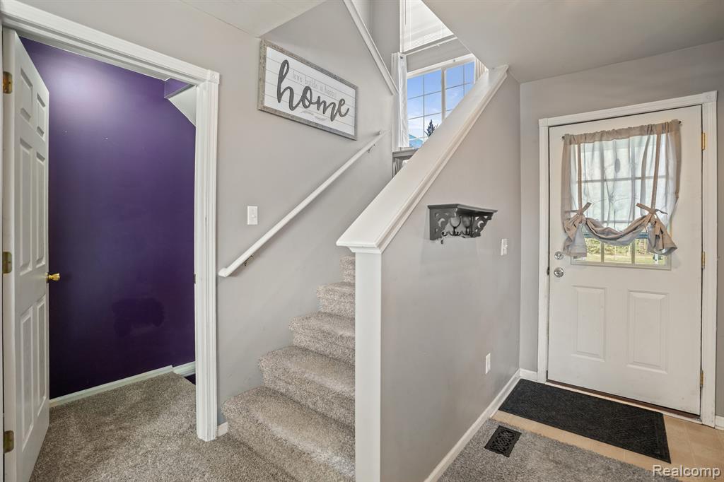 5124 HICKORY Trail, Grand Blanc, MI 48439 — Photo 25