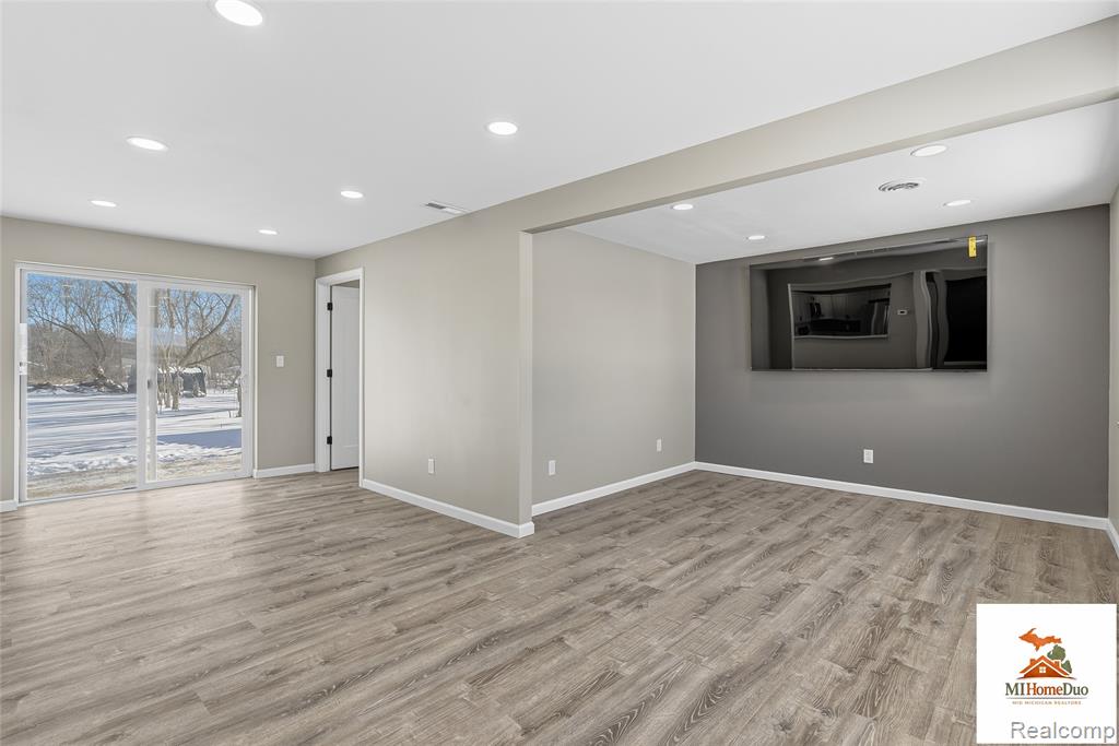 713 S Mill Street, Clio, MI 48420 — Photo 5