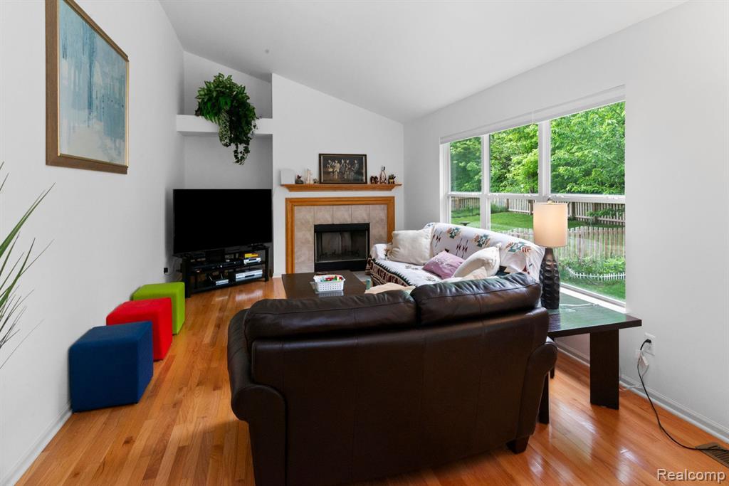 3251 DUNWOODIE Road, Ann Arbor, MI 48105 — Photo 29