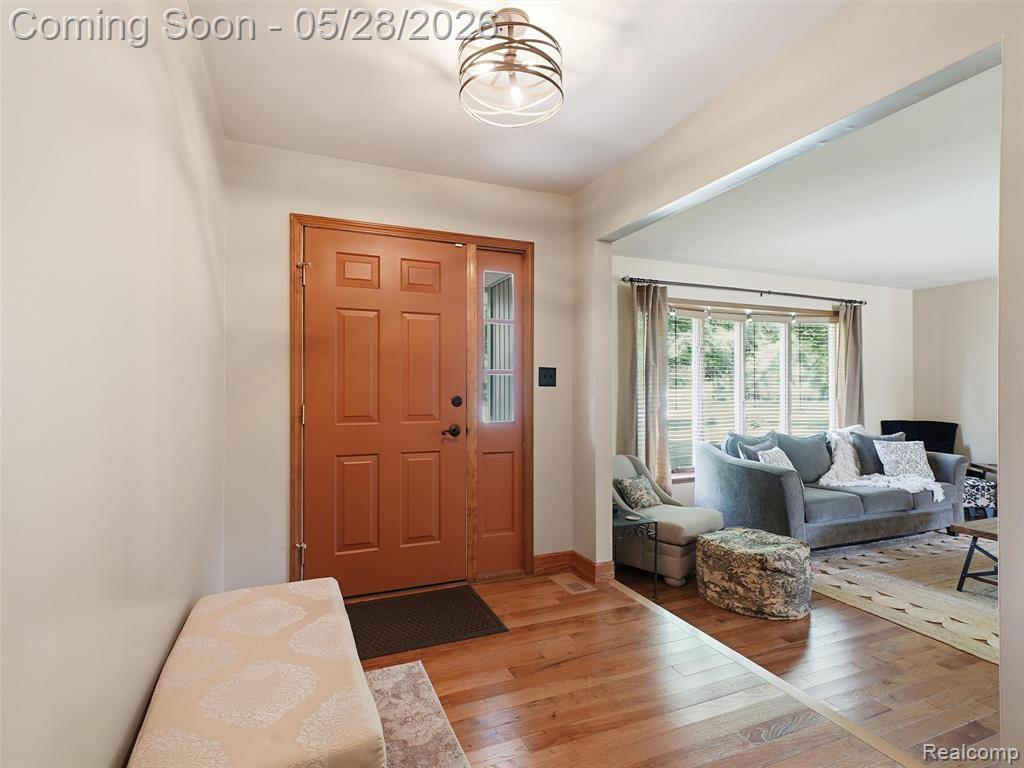 21156 Robinson Street, Farmington, MI 48336 — Photo 3