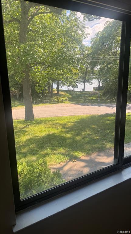 718 W Baker Road, Highland, MI — Photo 11