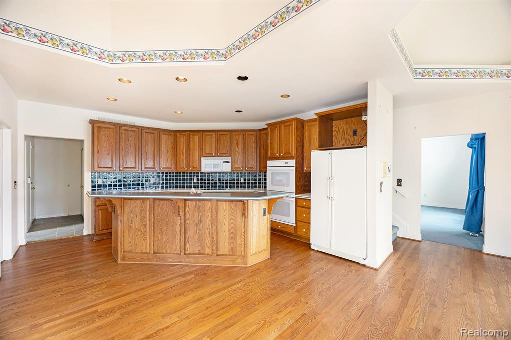 53527 Cherrywood Drive, Shelby Twp, MI 48315 — Photo 24
