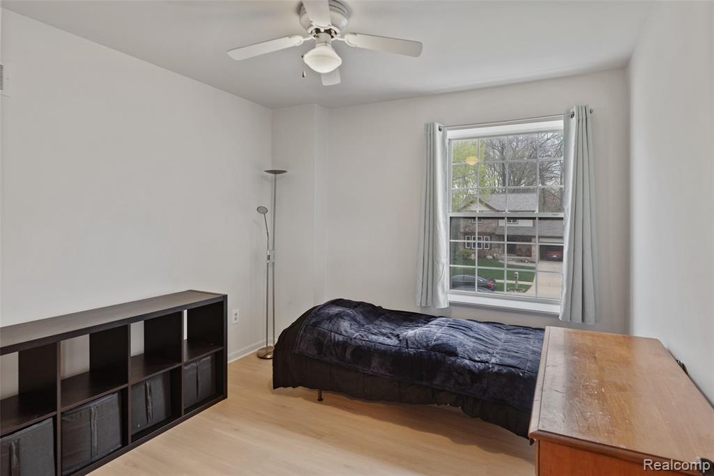 4325 Heatherstone Drive, Waterford, MI 48329 — Photo 31
