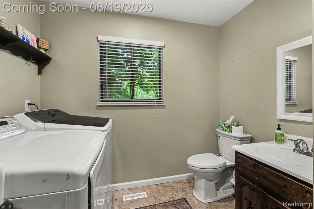 4071 S Elms Road, Swartz Creek, MI 48473 — Photo 18