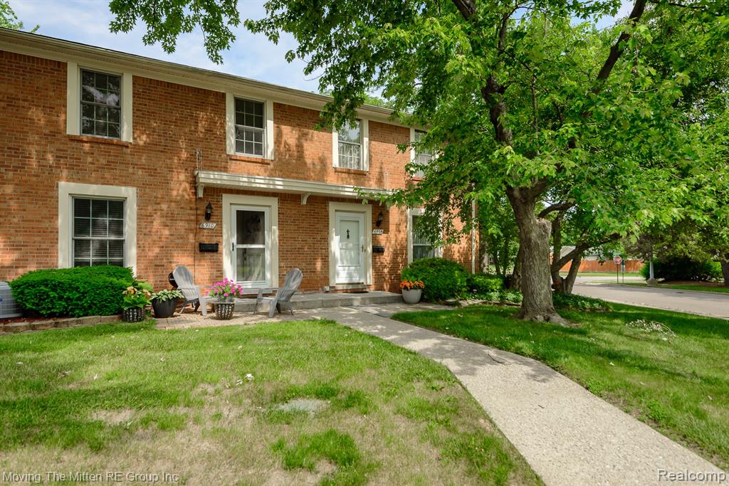 6908 W New Providence Way W, Canton, MI 48187 — front exterior