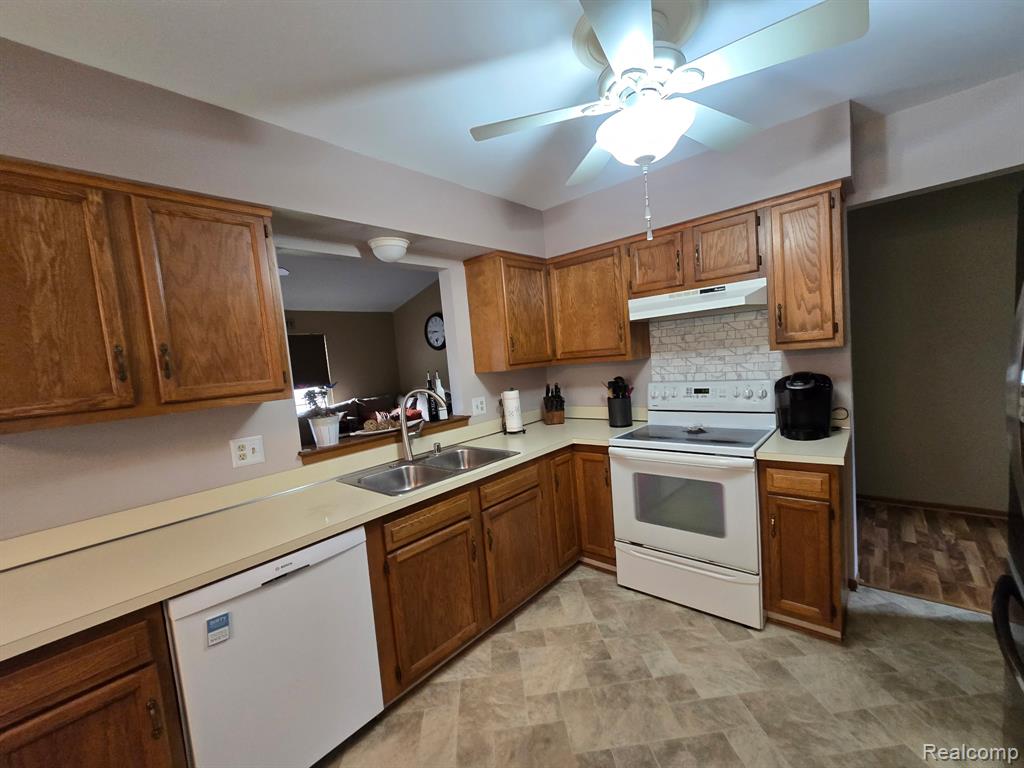 52981 Sequoia Trail, Chesterfield, MI 48047 — Photo 14