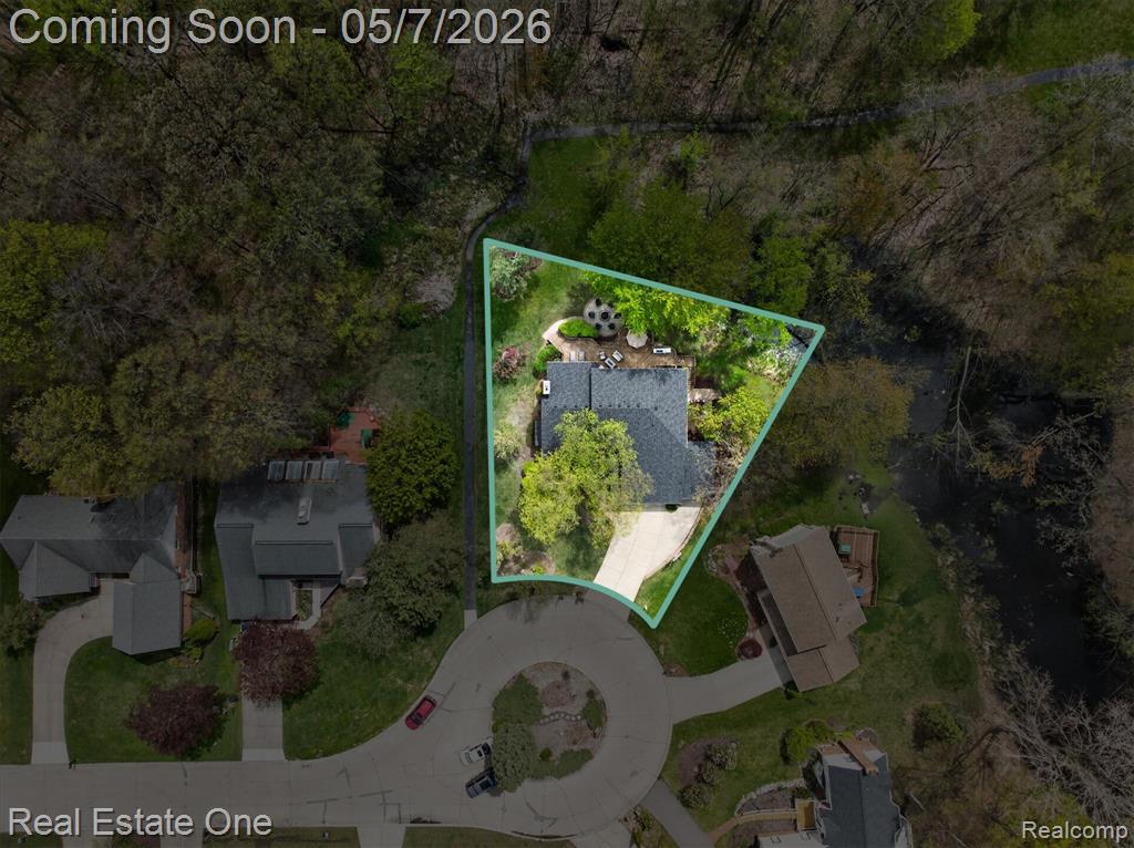 38967 Holsworth Court, Farmington, MI 48331 — Photo 92