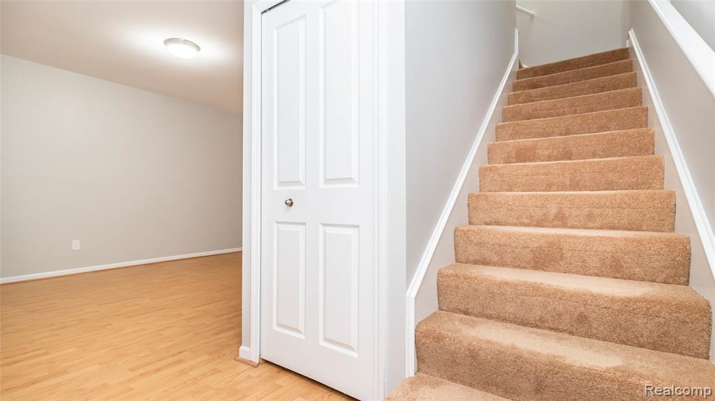 6114 Heron Hills Drive, Wolverine Lake, MI 48390 — Photo 19