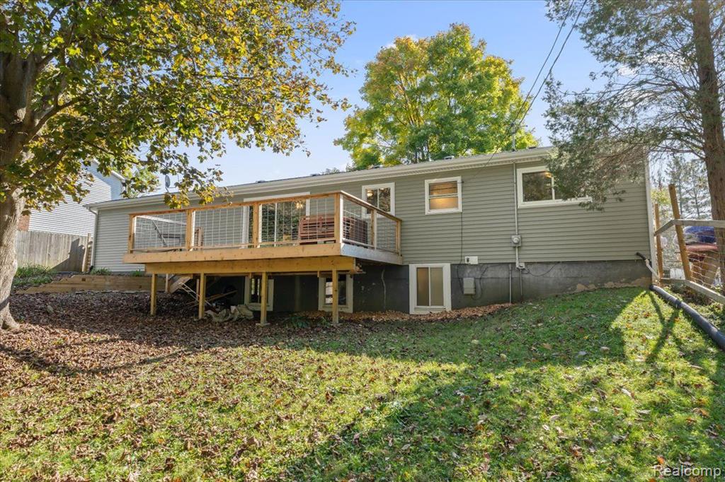 1960 VALLEY Drive, Ypsilanti, MI 48197 — Photo 24