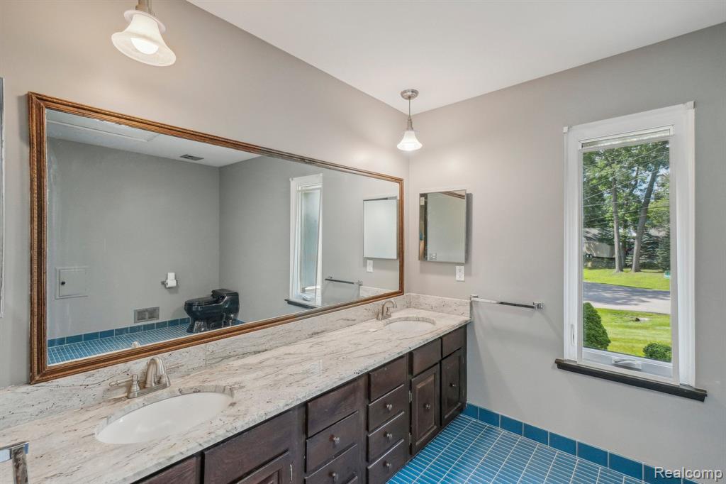6755 WELLESLEY, Clarkston, MI — Photo 30