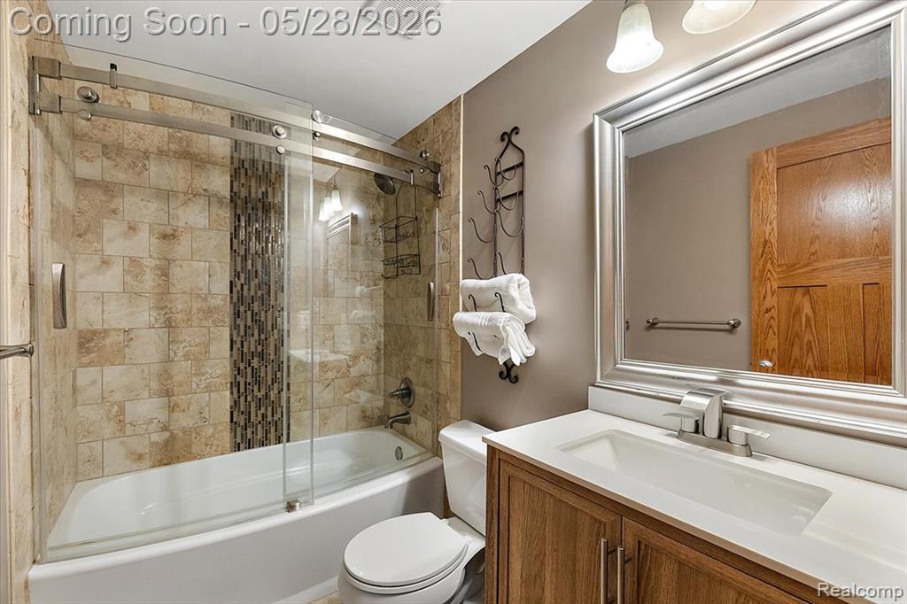 501 Cedarwood Street, Oxford, MI 48371 — Photo 50
