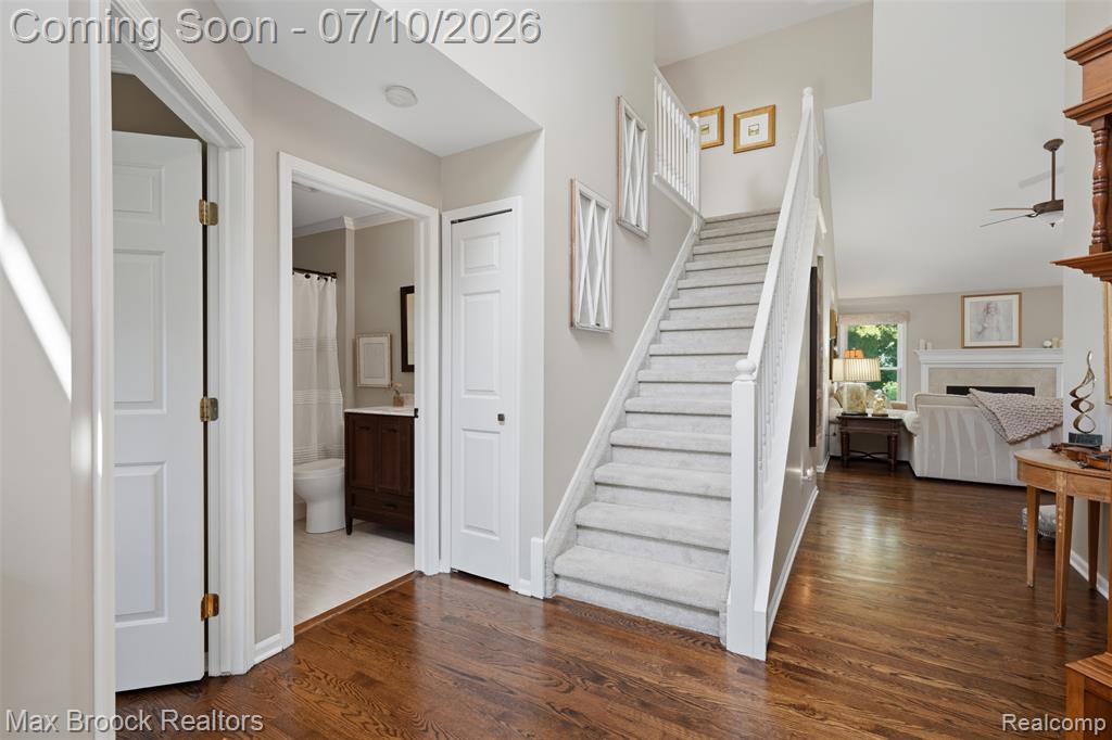 5804 S Windstar Circle, 22, Waterford, MI 48327 — Photo 3