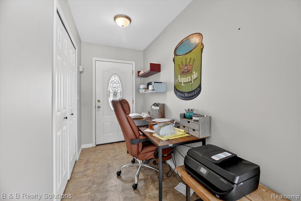 5769 Cobblestone Drive, North Branch, MI 48461 — Photo 30