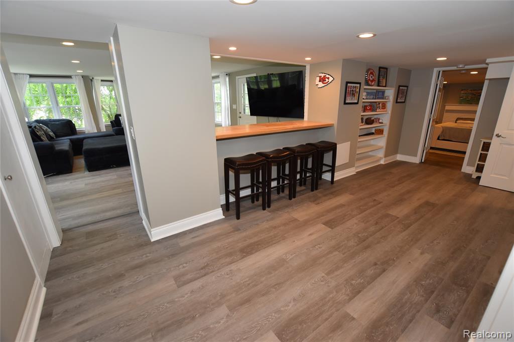 9497 Ellis Road, Clarkston, MI 48348 — Photo 16