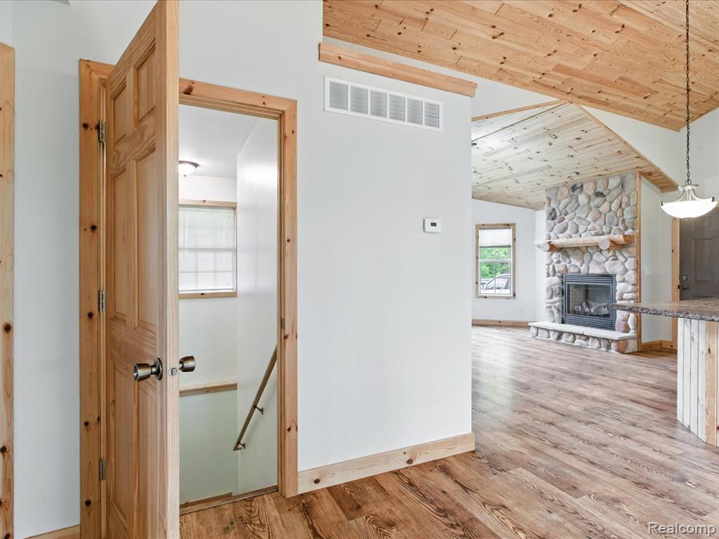 4300 Carrigan Road, Fort Gratiot, MI 48059 — Photo 23