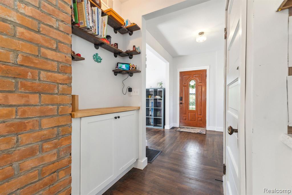 607 E LINCOLN Avenue, Royal Oak, MI 48067 — Photo 6
