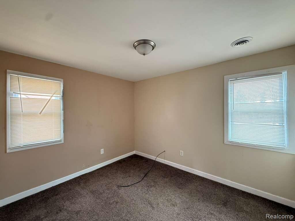 14500 Strathmoor Street, Detroit, MI 48227 — Photo 5