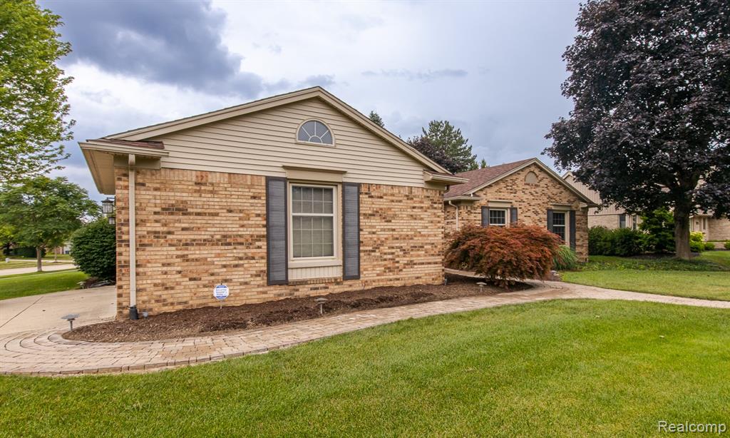 4614 Lehigh Drive, Troy, MI 48098 — Photo 3