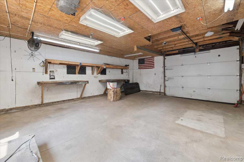 405 Huron Street, Owosso, MI 48867 — Photo 26
